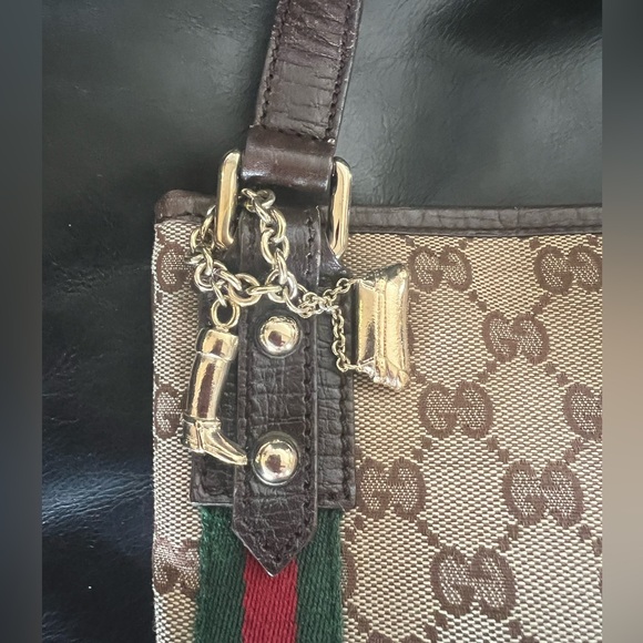 GUCCI BROWN MASSAGER BAG VGUC - Picture 2 of 4